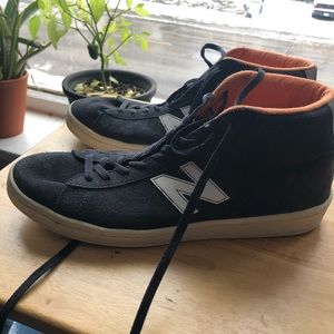 hardly worn suede new balance 891 hightop sneakers